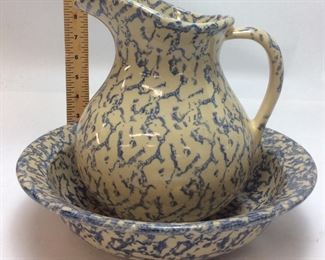 ROSEVILLE SPATTERWARE PITCHER