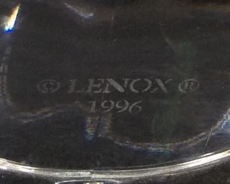 1996 LENOX SATIN DOLPHIN CANDLEH