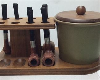 VTG. PIPE STAND w HUMIDOR & 6 PIPES