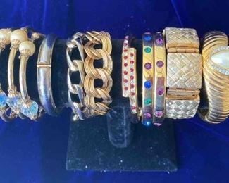 Beautiful Assortment Of 11 Bracelets