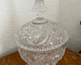 Vintage lead crystal footed dish with lid