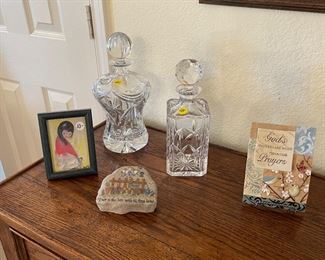 Crystal Decanters, Decor