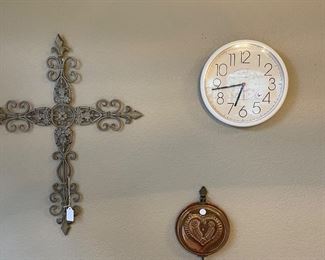 Cross, Clock