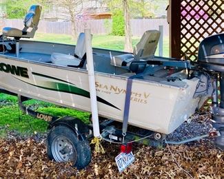 2002 14 ft. Lowe Sea Nymph V with Yamaha 4 Stroke, 25HP outboard, 3 seats, trolling motor, trailer, with titles. 