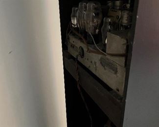  Crosley Grandmother Clock Radio Model 124