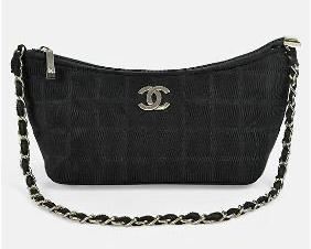 CHANEL Shoulder Bag with Leather CC Logo Interior