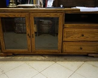 ENTERTAINMENT CENTER WITH GLASS DOORS