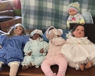 Vintage ceramic dolls 