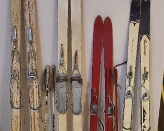 Antique Skis