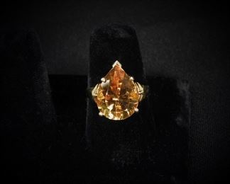 36: Estate 10K Gold & Citrine Ring