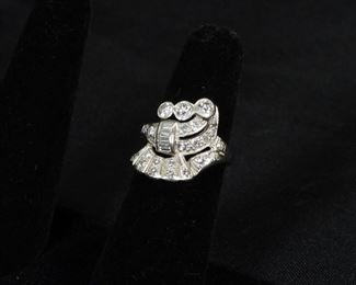 39: Estate 14K Gold & Diamond Lady's High Fashion Ring