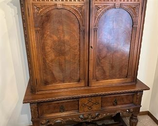 Antique Burlwood Sideboard Cabinet / Hutch