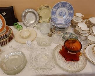 Set of 12 commemorative TEXIAN blue plates