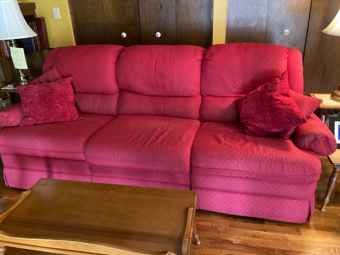 FLUSHING SHOWCASE ESTATE SALE in Flushing, MI starts on 4/26/2023