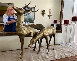 lots of nice brass deers in a variety of sizes