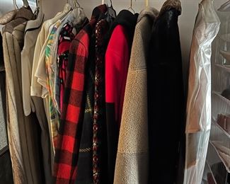 So many clothes! Lots of 80s, some 70s, some newer. There are 4 closets plus an attic full of vintage clothes. Sizes range from small to large.