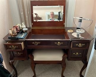 A lovely Chippendale style dressing table with matching stool