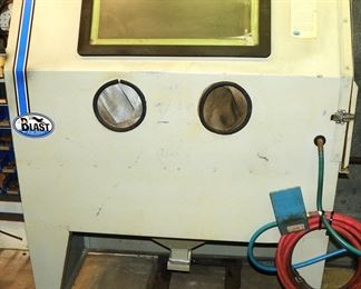 Lot # 627 Commercial sand blast unit with dust collection system
