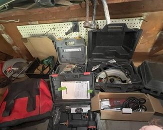 Power tools: sanders, hand saws, drills, chainsaws and more!