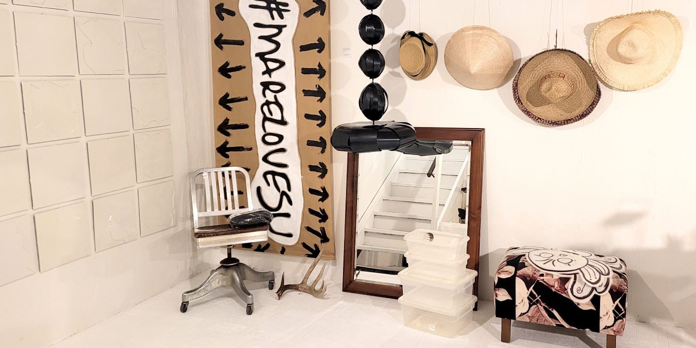 Functional, Artistic and LIKE NEW