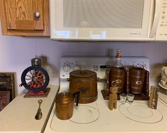 Coffee grinder and bar set sold.
