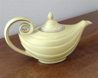 Hall Aladdin Genie Teapot