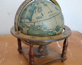 Vintage Old World Desktop Globe Zodiac Signs - Japan