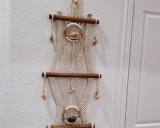 MCM Macrame w/ Seashells