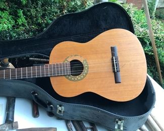Fender Guitar with case 