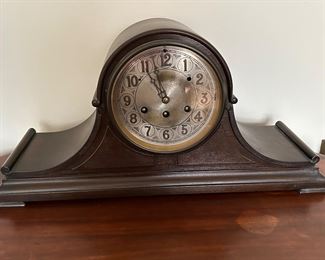 KUEHL mantle clock