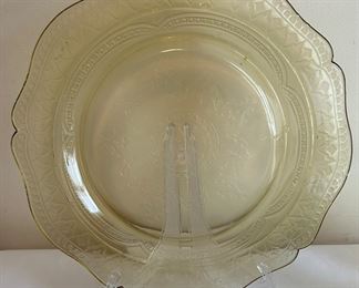 Vintage yellow/amber depression glass plate