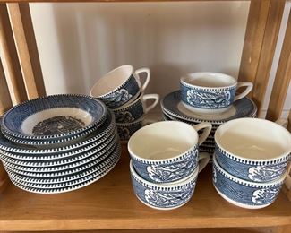 Currier and Ives Royal China blue 28 pc