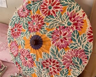 Vintage Japanese parasol - rice paper/bamboo 