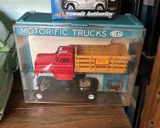 IDEAL MOTORIFIC- INTERCITY FREIGHT SERVICE TRUCK- mint in box