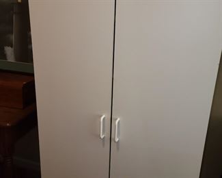 Storage cabinet