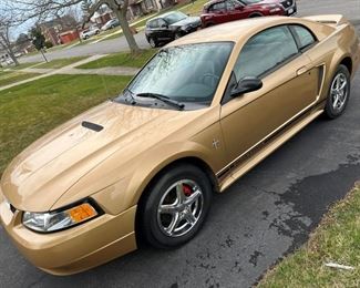 63 2000 Ford Mustang 2Door Coupemin