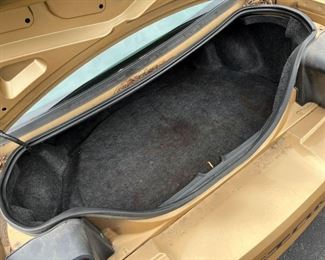 63 2000 Ford Mustang Trunkmin