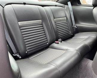 63 2004 Ford Mustang Mach 1 Rear Seatsmin
