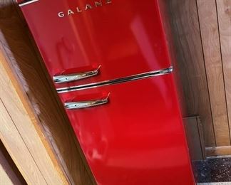 63 Galanz Fridge Freezermin
