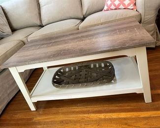 63 IKEA Coffee Tablemin