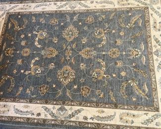Oriental Wool hand knotted rug - 7 x 9.5