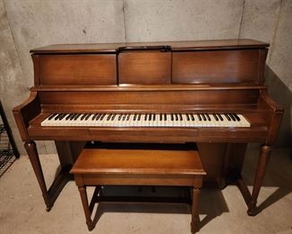 Hardman Duo Piano, Early 1960's, player piano. Unique Design, No Electronic Components.  This piano is capable of upgrades. This piano needs to be refurbished,  vacuum can be added. Optional! (Local delivery $500.00)   STARTING PRICE $1200.00, does not include delivery or tuning.