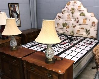 queen bedroom suite at Orlando Estate Auction