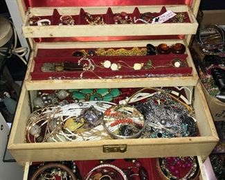 costume jewelry for sale Orlando