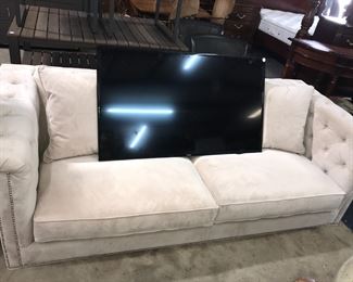 sofa and tv Orlando Estate Auction
