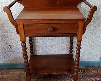 One drawer washstand