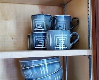 Mikasa Firesong Set of 4 Dishes