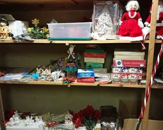 Tons of vintage holiday items