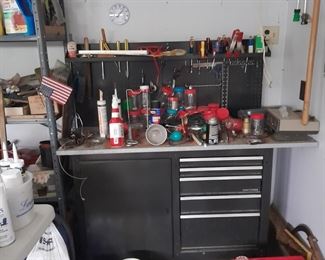 Craftsman tool bench