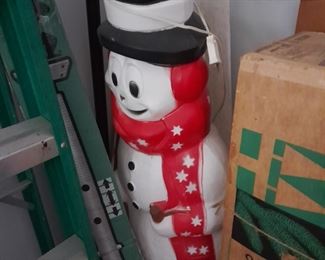 Blow mold Snowman